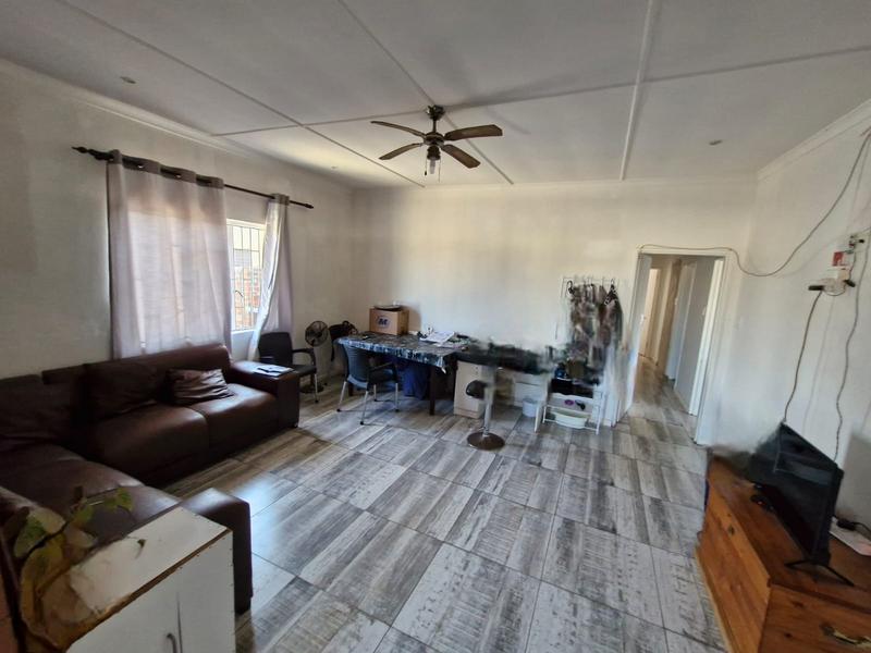 3 Bedroom Property for Sale in Pacaltsdorp Western Cape